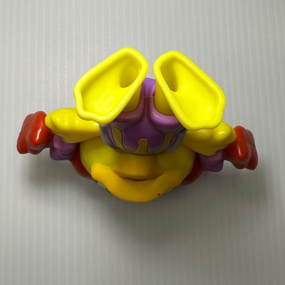 McDonalds Birdie 2022 Cactus Plant Flea Market Adult Toy Figure Collectible - Picture 5 of 6